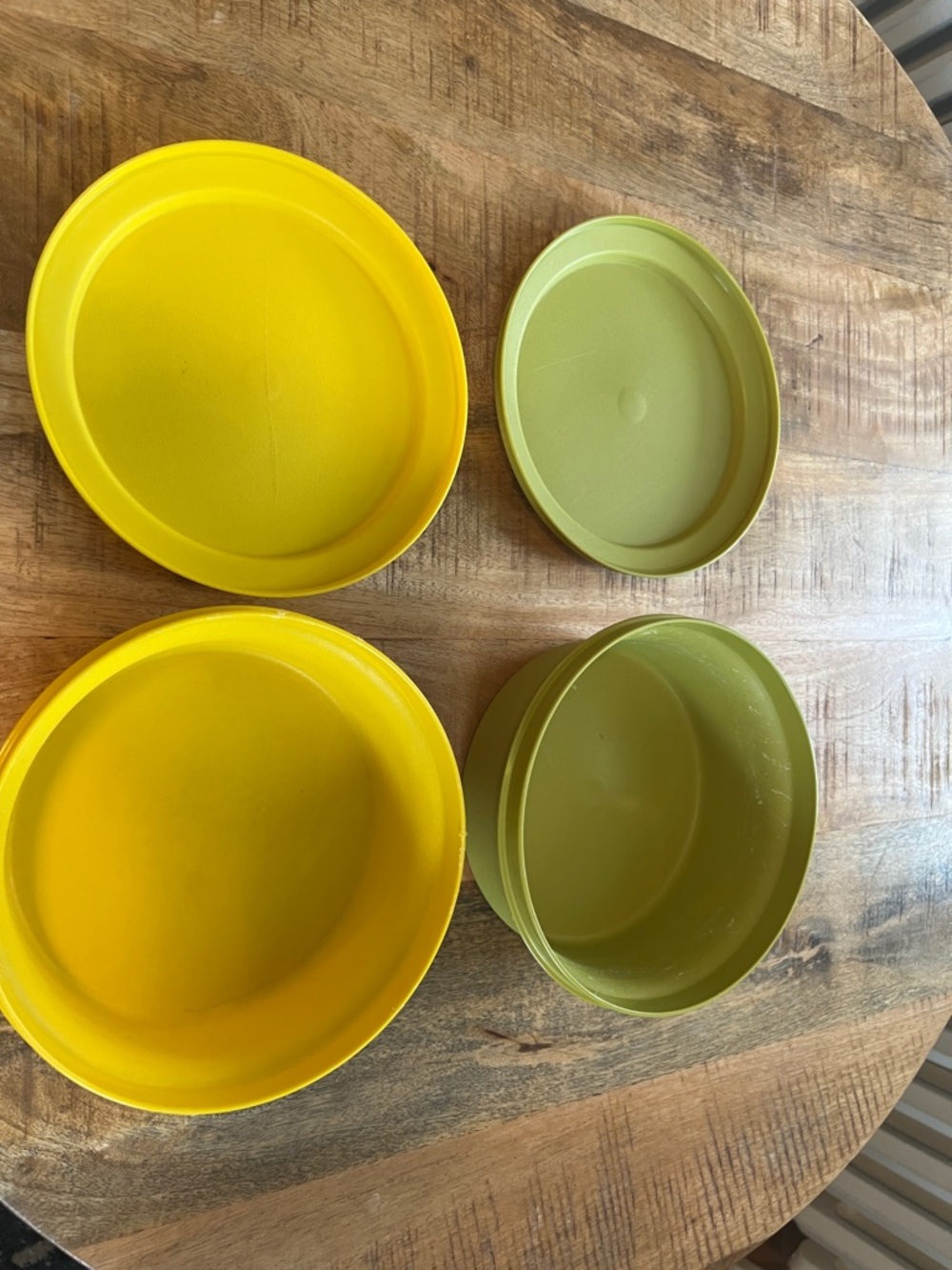 Set of 8 Vintage Tupperware Storage Containers- Avocado, Orange, Yellow, Red - Picture 3 of 3